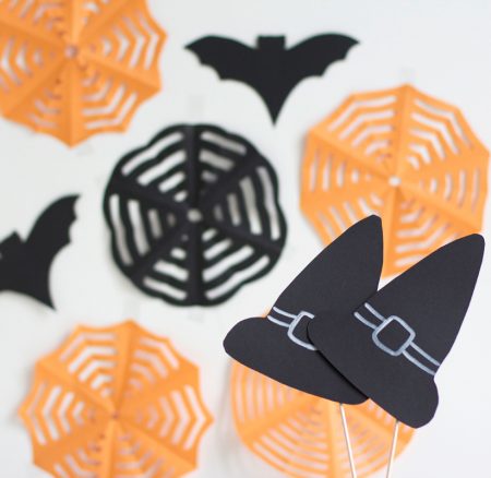 DIY: Halloween Photo Booth