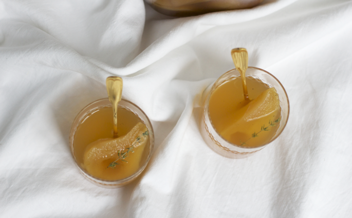 Rezept für einen Birnen-Bourbon-Tee-Cocktail | we love handmade