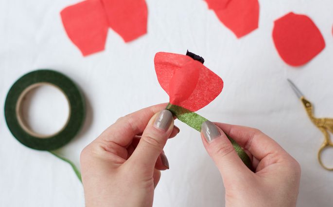 DIY: Mohn-Papierblumen | we love handmade