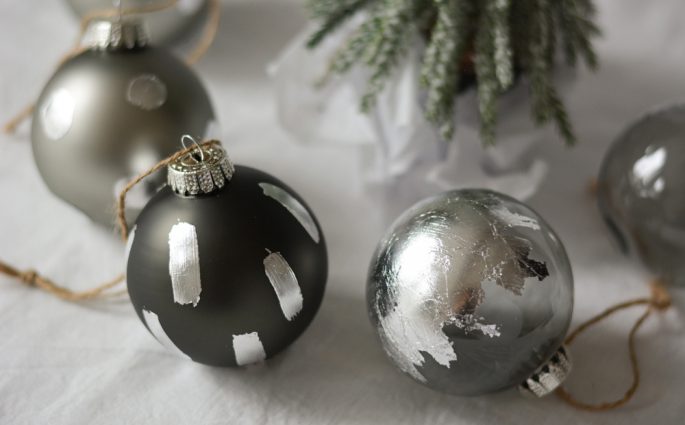 DIY: Weihnachtsbaumkugeln kreativ gestalten | we love handmade