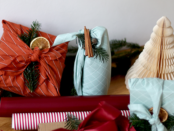 Furoshiki: Geschenke mit Stoff einpacken | we love handmade