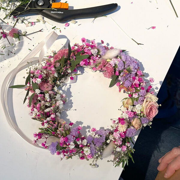 Workshop – Blumenkränze binden: Flowerhoop gestalten | 02.10.2025 – Bild 4