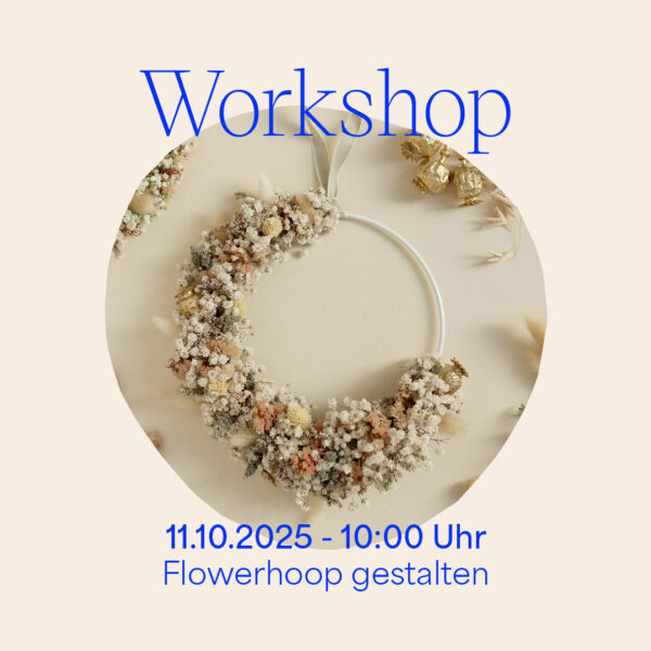Teilnehmer:innen binden bunte Blumenkränze im Anfänger:innen-Workshop von we love handmade im Studio K in Wien. | we love handmade